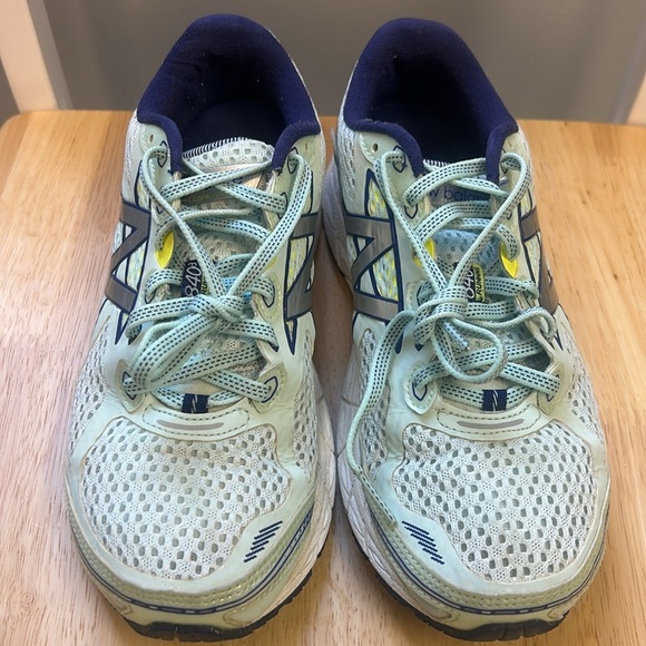 New Balance W840v3 Blue Women’s Running Shoes Size 8 - Picture 2 of 11